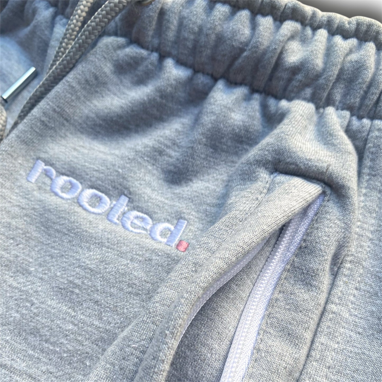 RUNAWAY ROOTED SWEAT SHORTS