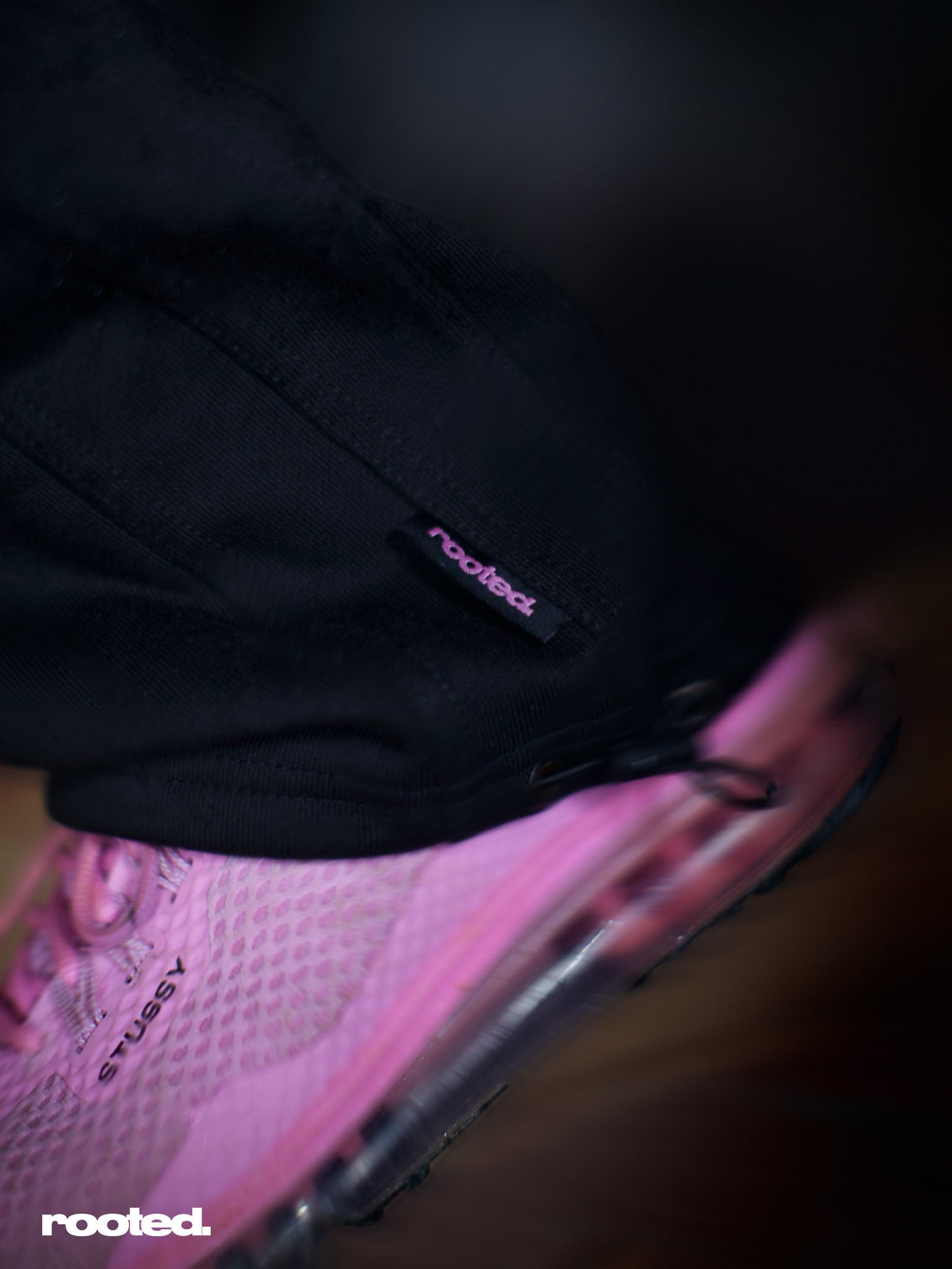 RUNAWAY ROOTED V2 SWEATS