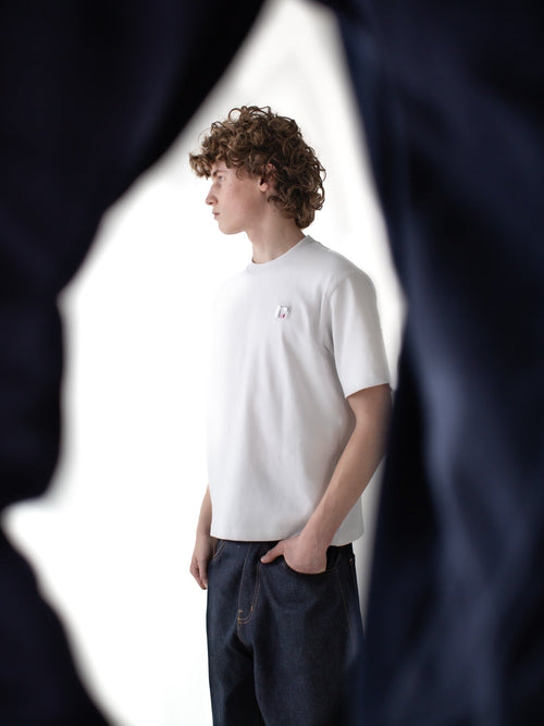 r. LOGO TEE