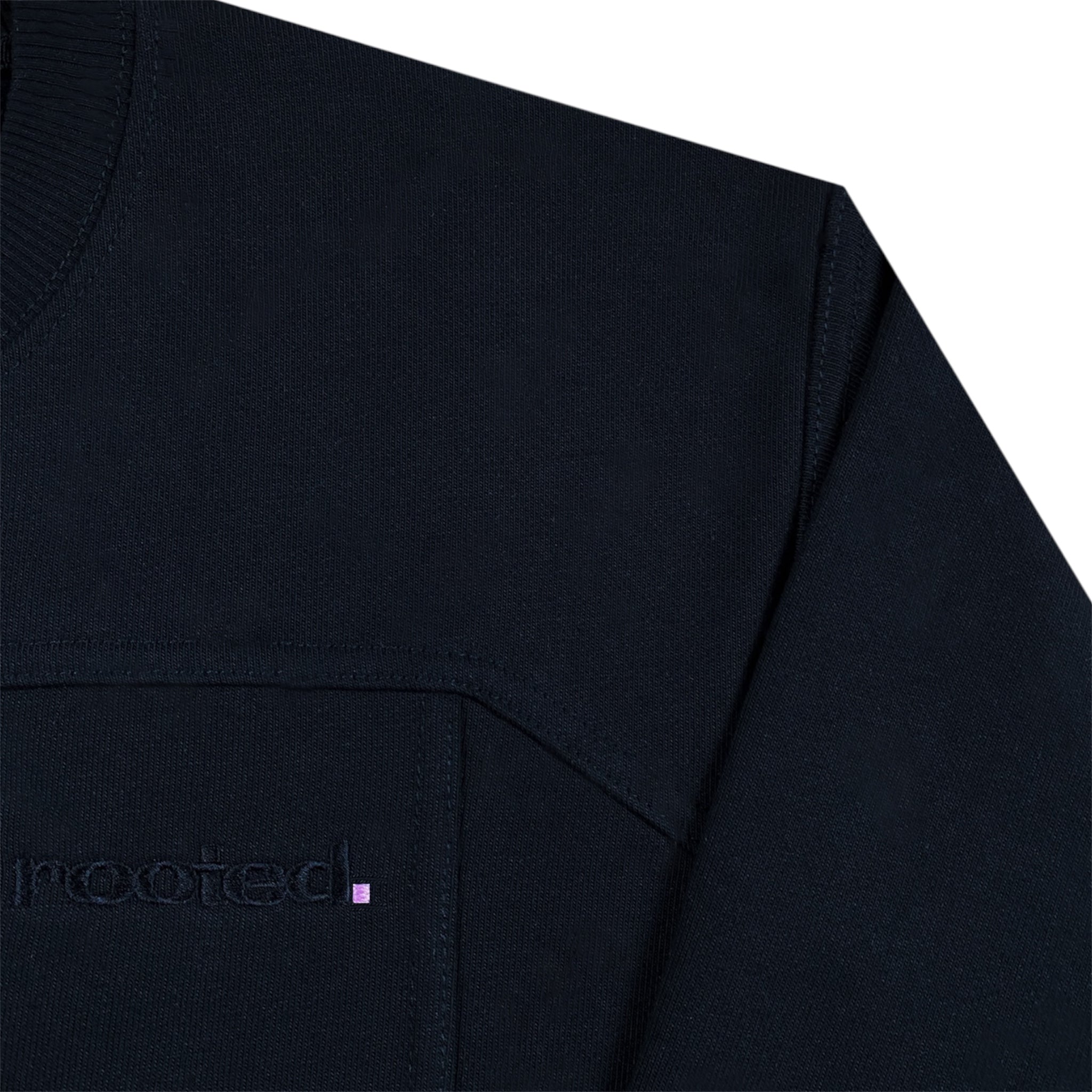 RUNAWAY ROOTED V2 CREWNECK