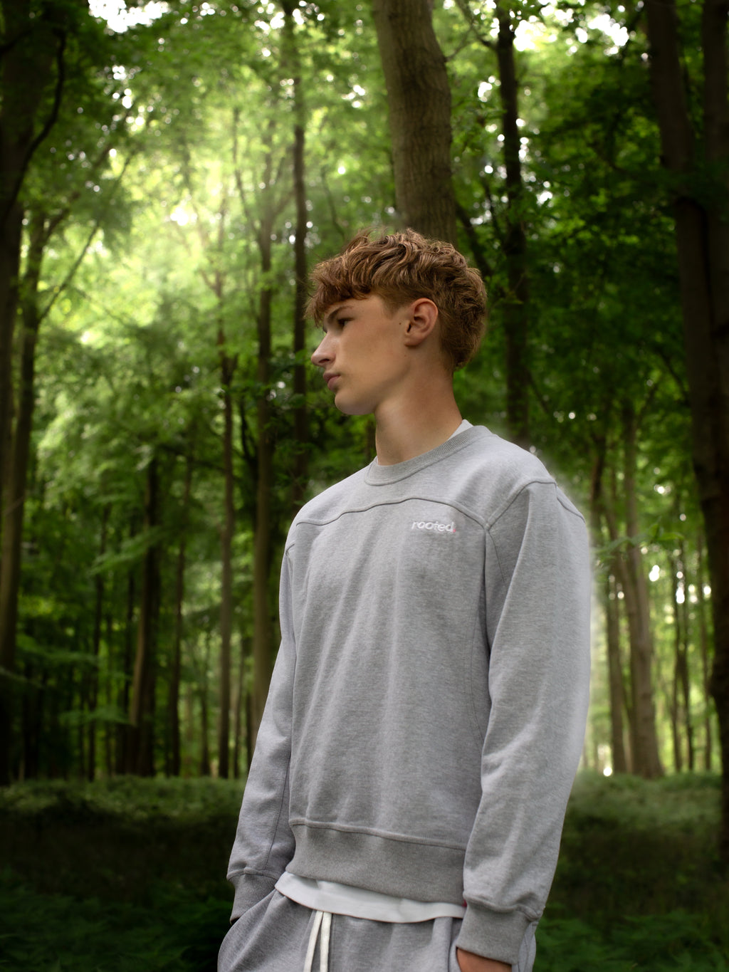 V2 RUNAWAY WITH ROOTED CREWNECK