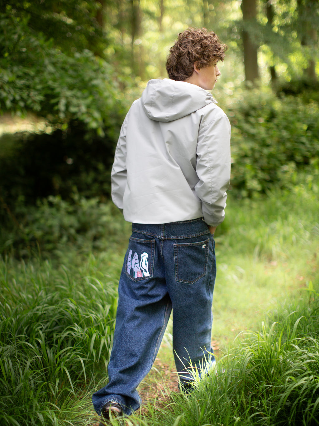 RUNAWAY WITH ROOTED WASHED JEANS