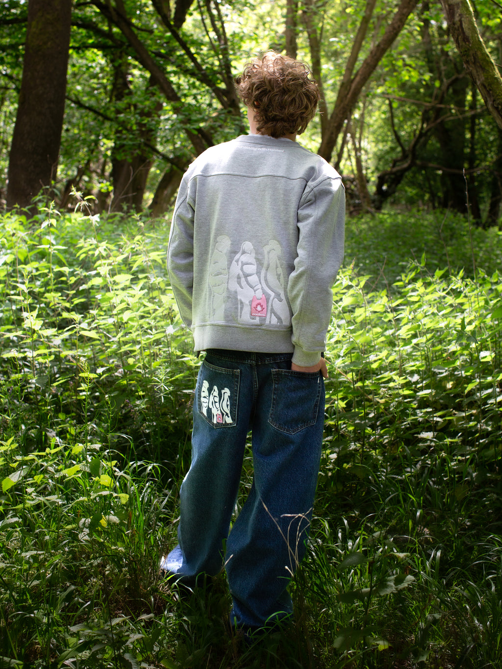 RUNAWAY WITH ROOTED WASHED JEANS